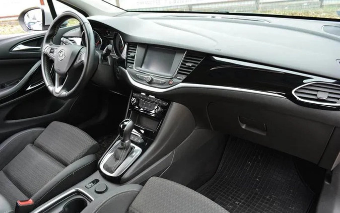 Opel Astra cena 54900 przebieg: 137000, rok produkcji 2018 z Tarnowskie Góry małe 466